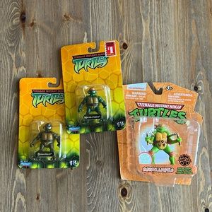 COLLECTIBLE FIGURINES